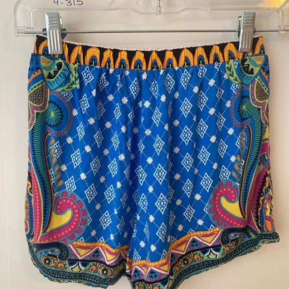 Multicolored shorts with tie - Picture 2 of 2